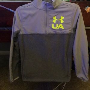 Under Armour boys light weight pull over jacket